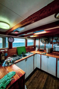 houseboat renovation