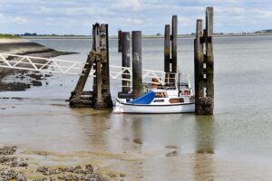 boat enclosure